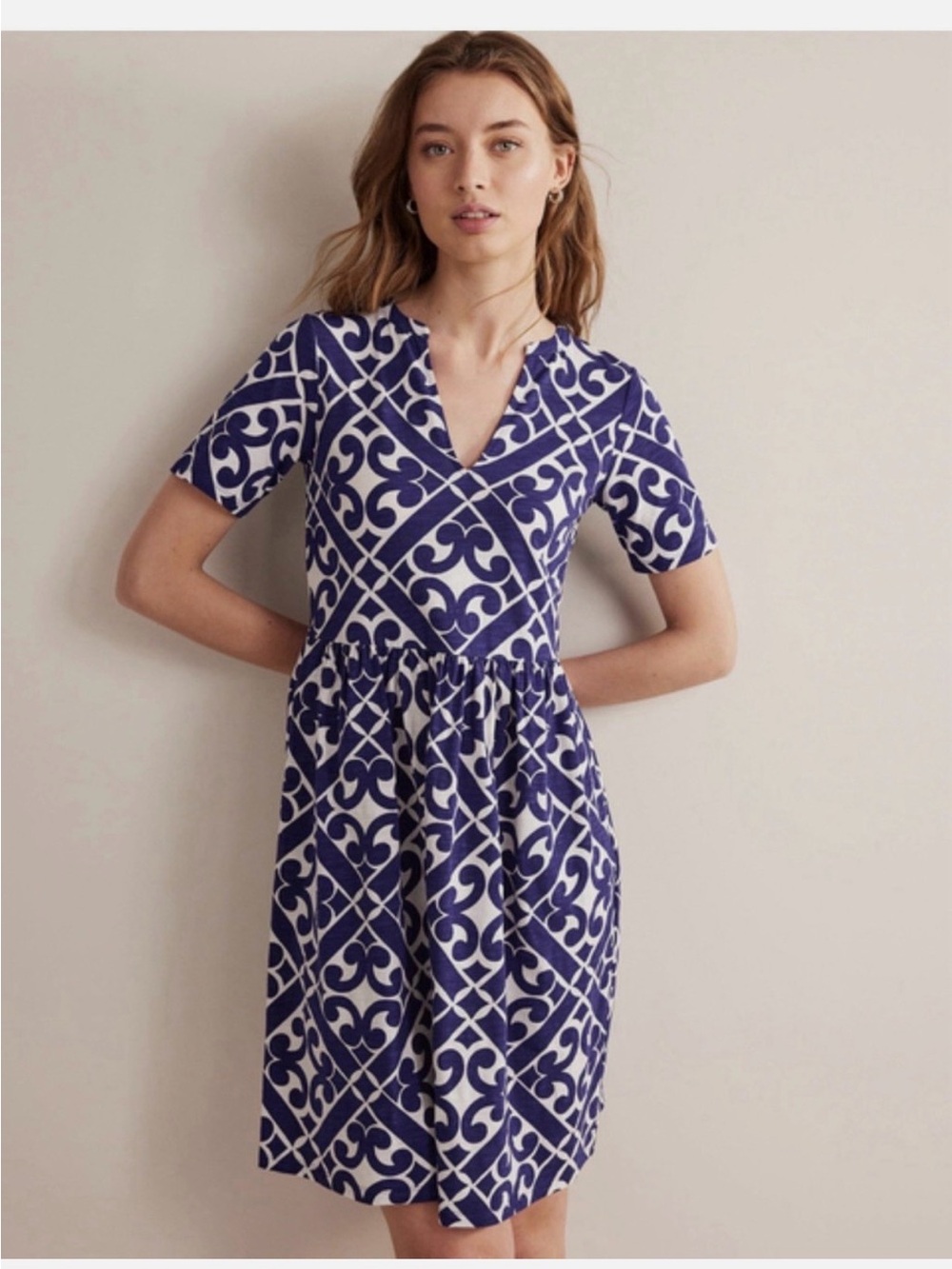 NWT Boden Easy Notch Blue and White Geometric V-Neck Dress